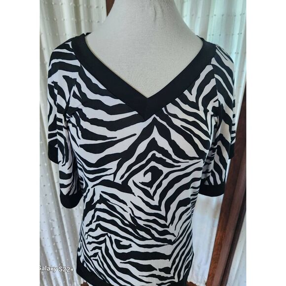 F52 Rendezvous zebra print blouse - Picture 4 of 11